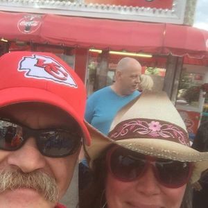 Meet your Posher, Charles